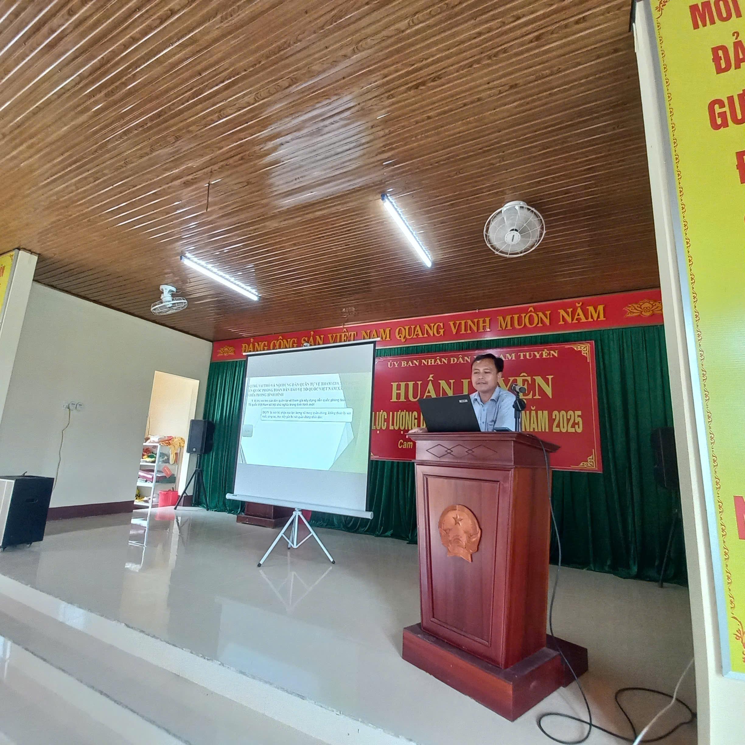 XÃ CAM KHAI MẠC HUẤN LUYỆN DÂN QUÂN CƠ ĐỘNG NĂM 2025